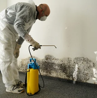 Industrial Cleaning Service 1